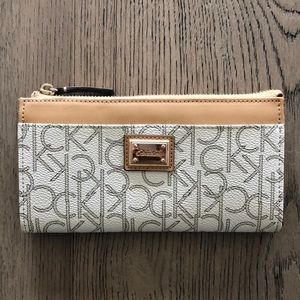 Like New Calvin Klein Wallet